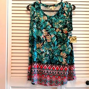 CLEARANCE: LADIES New sleeveless Palm Harbour top